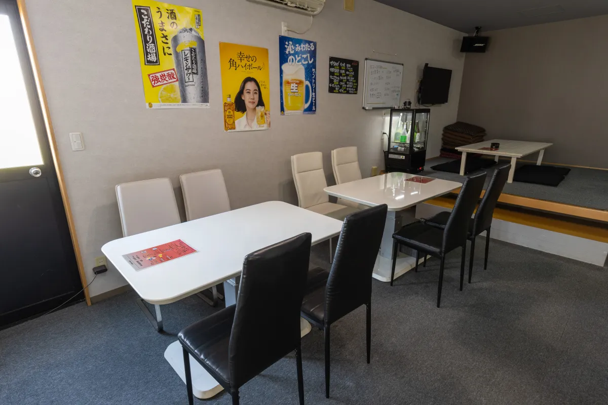 一人飲みから二次会まで、気軽に楽しめる